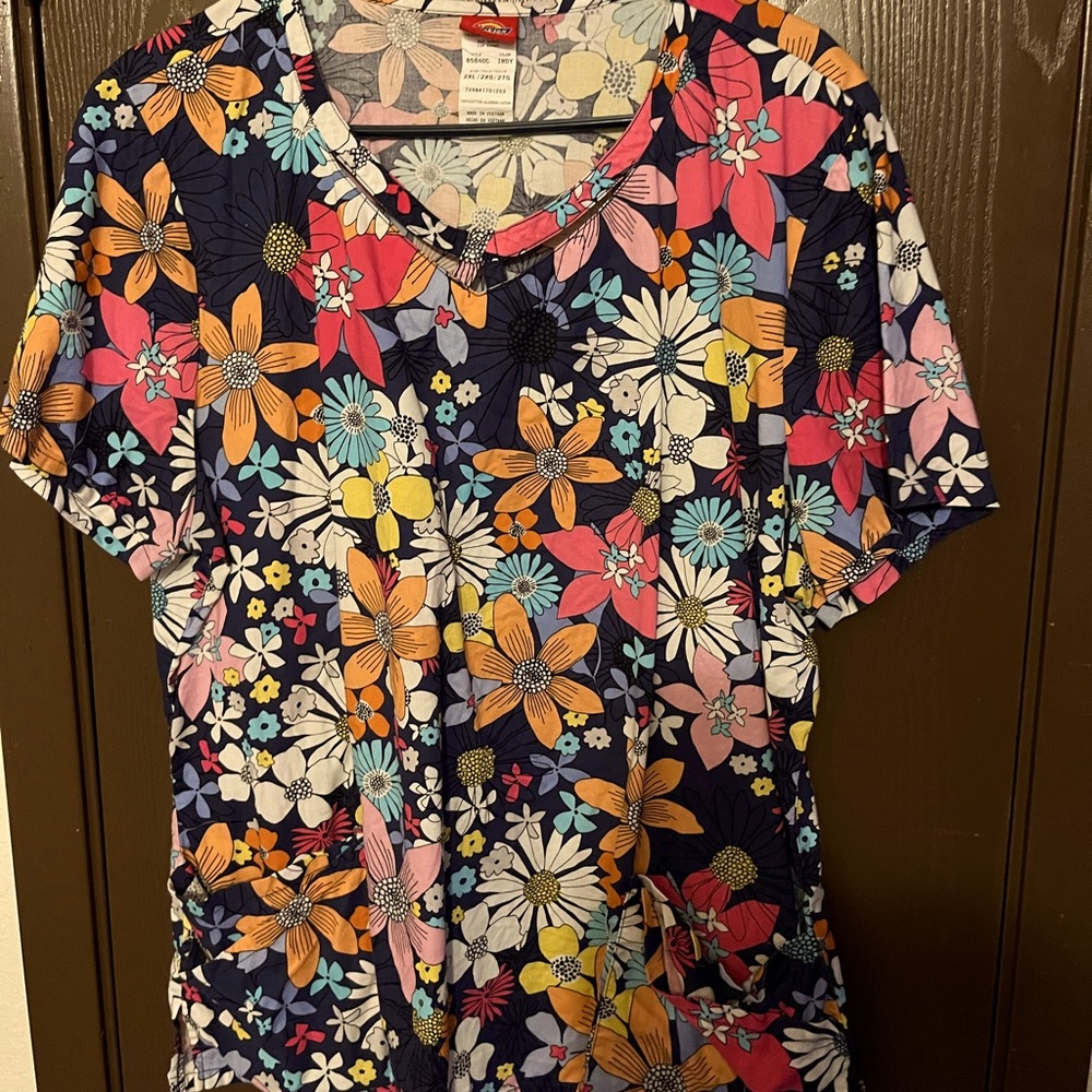 Dickies scrub top 2XL
